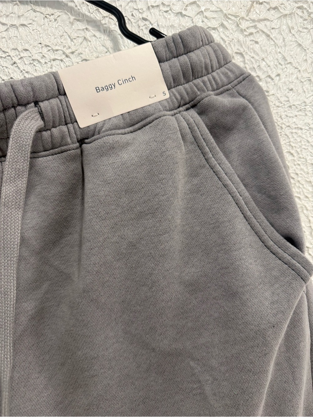 Hollister Baggy Cinch Joggers Gray Small NWT Zipper Pocket - Picture 2 of 4